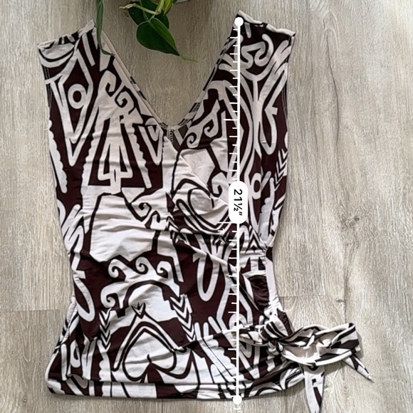 Vintage y2k Geometric Print V Neck Drape front Top - Picture 3 of 5